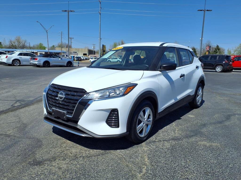 2023 Nissan Kicks 1.6 S's photo