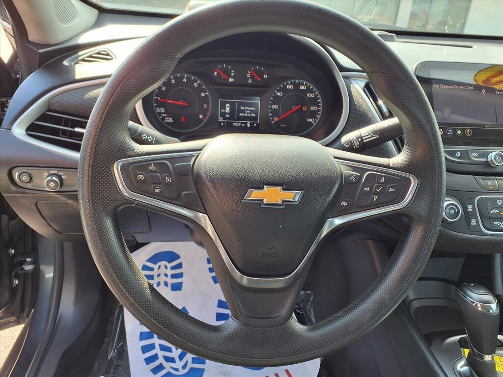 Used 2020 Chevrolet Malibu LS w/1FL Sedan