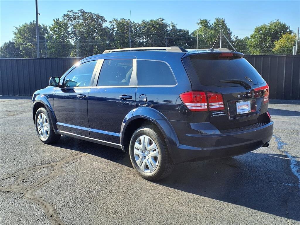 Used 2017 Dodge Journey SE SUV