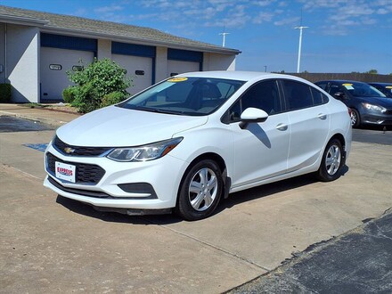 2017 Chevrolet Cruze LS Auto Sedan