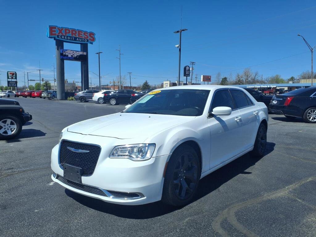 2018 Chrysler 300 Touring