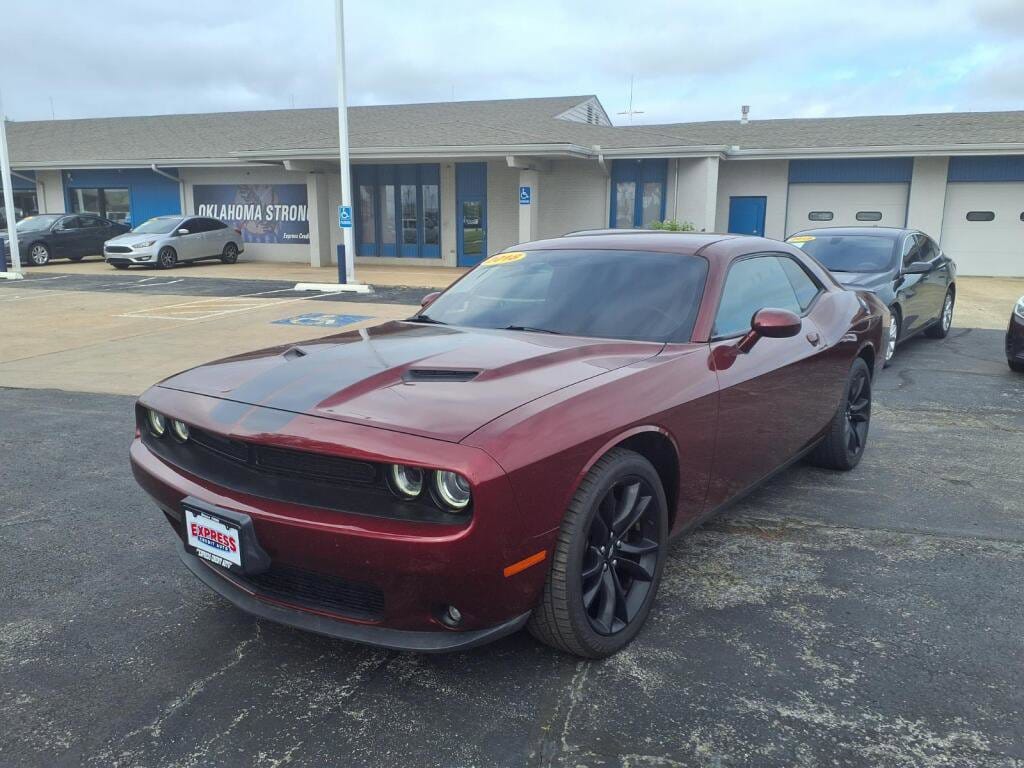 2018 Dodge Challenger SXT Plus
