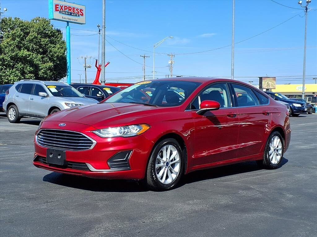 Used 2020 Ford Fusion SE Sedan