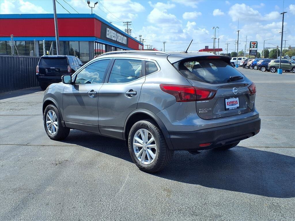 Used 2017 Nissan Rogue Sport SV SUV