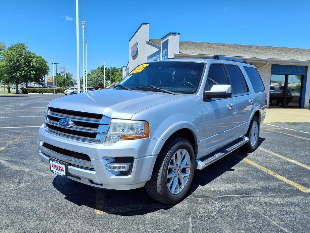 2017 Ford Expedition Limited's photo