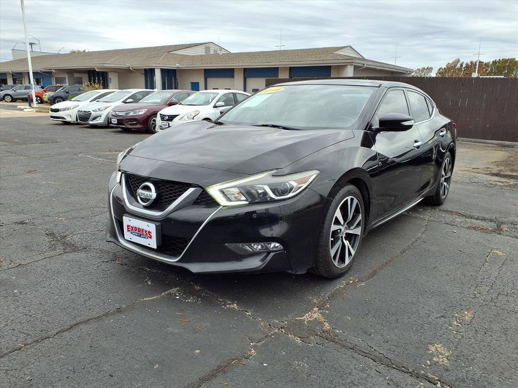 2018 Nissan Maxima SL's photo