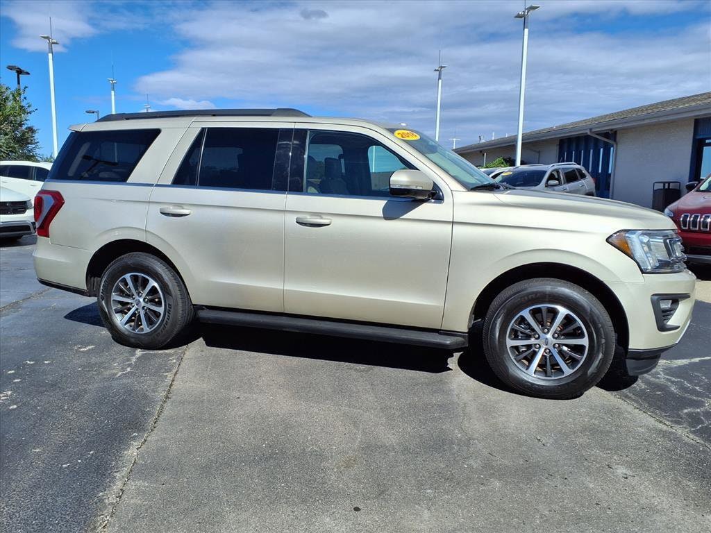 Used 2018 Ford Expedition XLT SUV