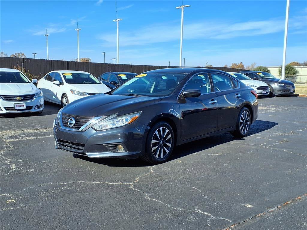 2017 Nissan Altima SV