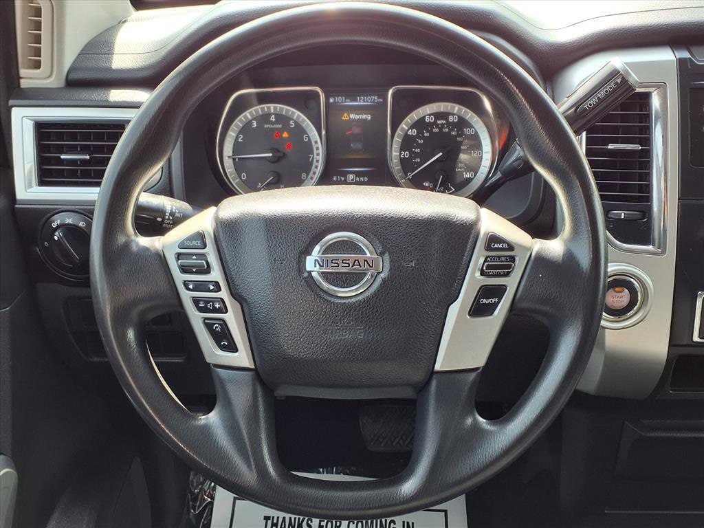 Used 2018 Nissan Titan SV Truck Crew Cab