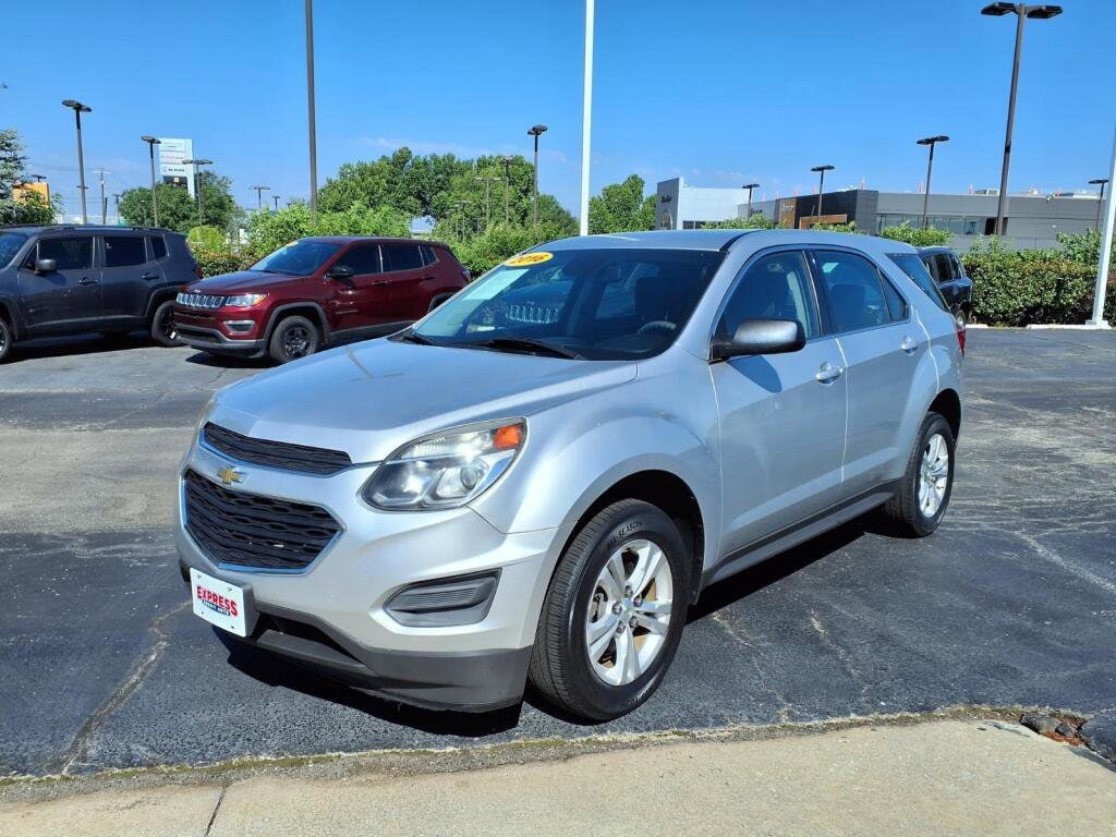 2016 Chevrolet Equinox LS's photo