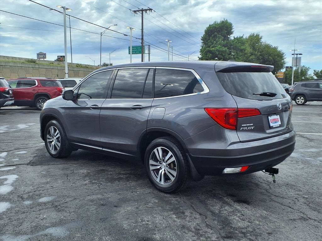 Used 2017 Honda Pilot EX FWD SUV
