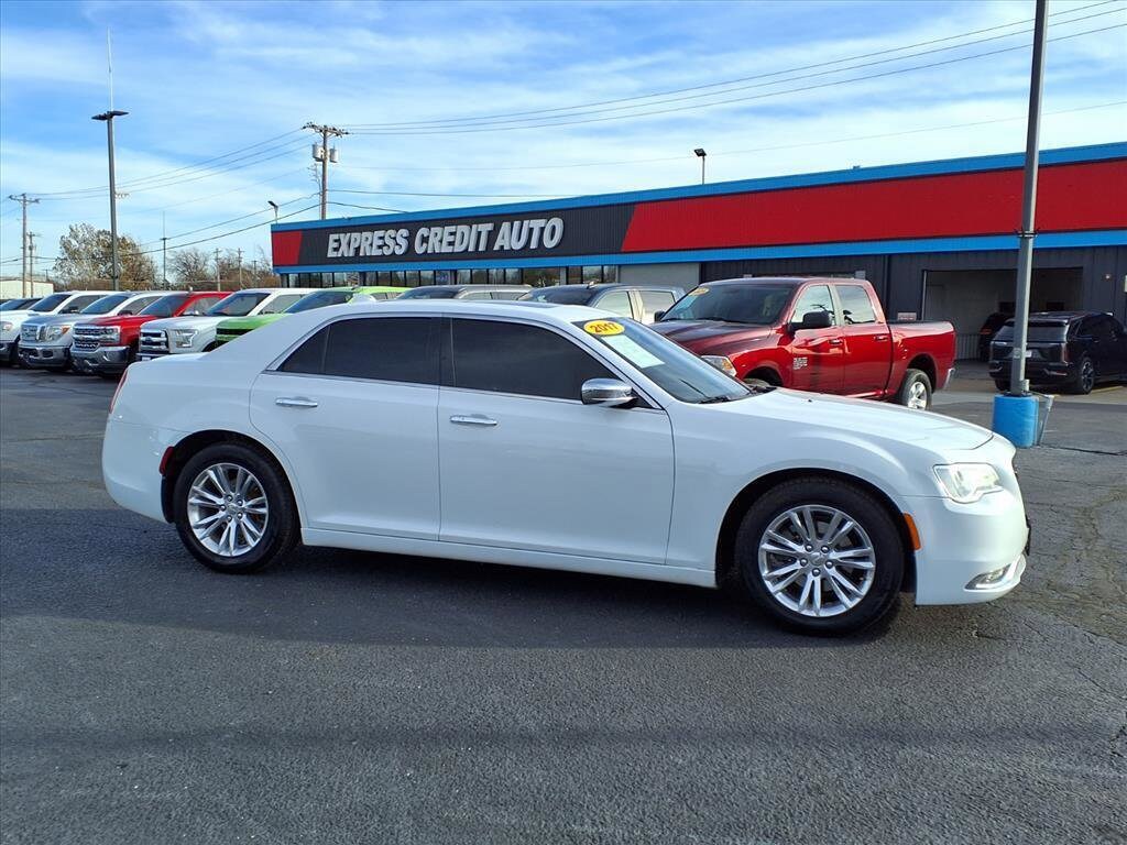 Used 2017 Chrysler 300C Base Sedan