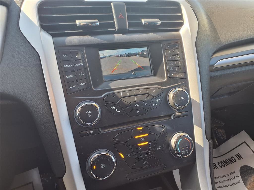 Used 2015 Ford Fusion SE Sedan