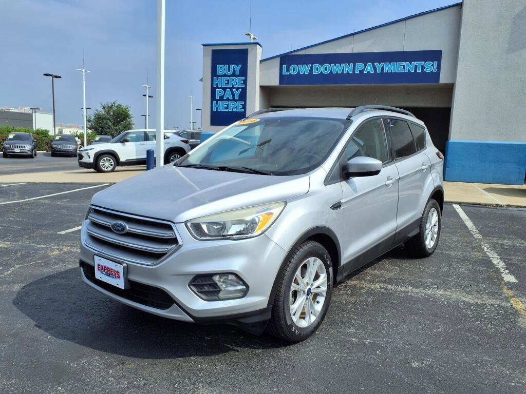 2018 Ford Escape SE's photo