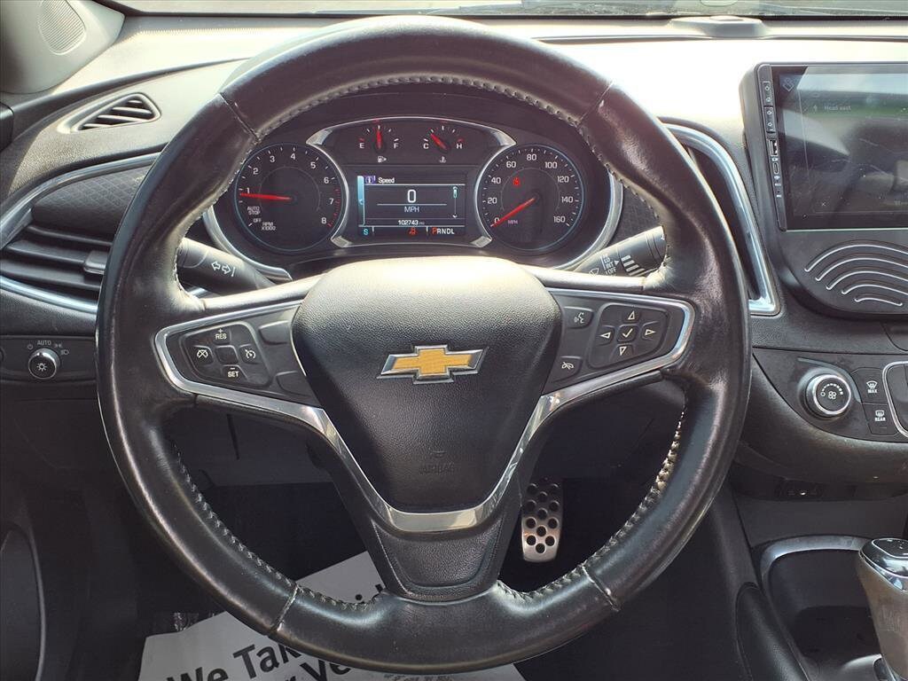 Used 2016 Chevrolet Malibu LT w/1LT Sedan