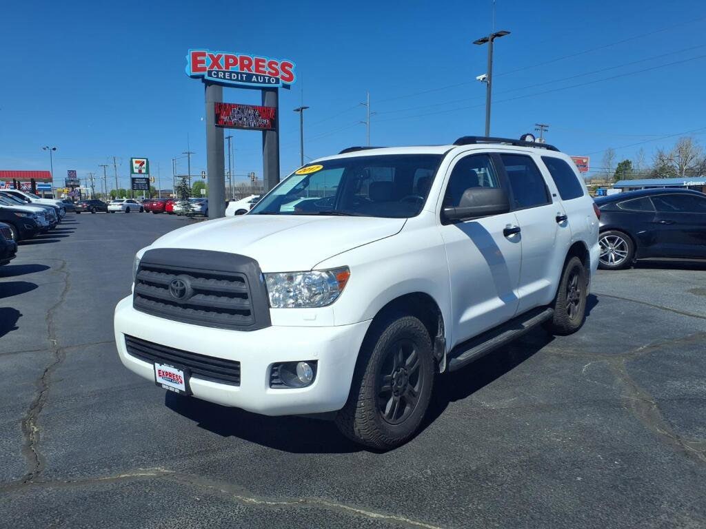 2017 Toyota Sequoia 5.7 Auto SR5's photo