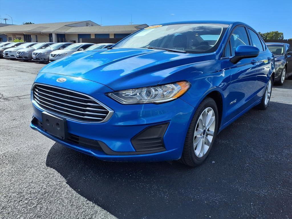 2019 Ford Fusion Hybrid SE's photo