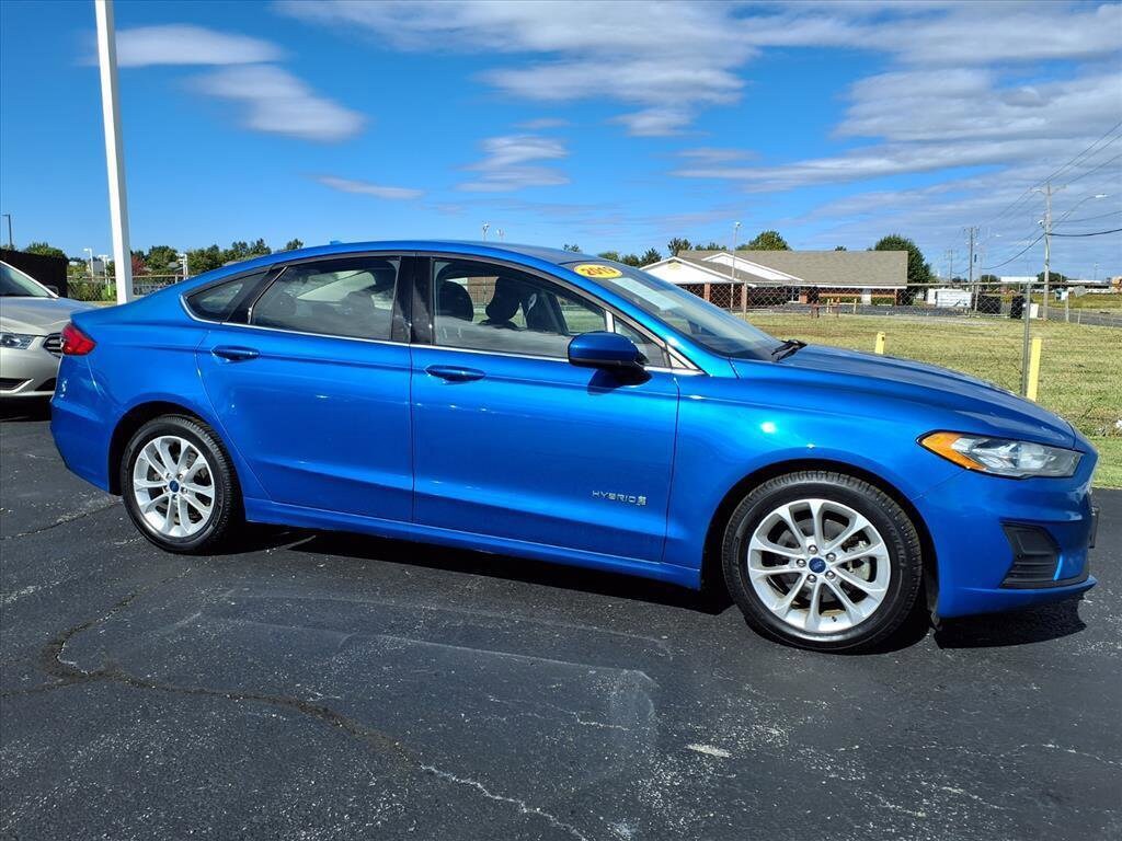 Used 2019 Ford Fusion Hybrid SE Sedan