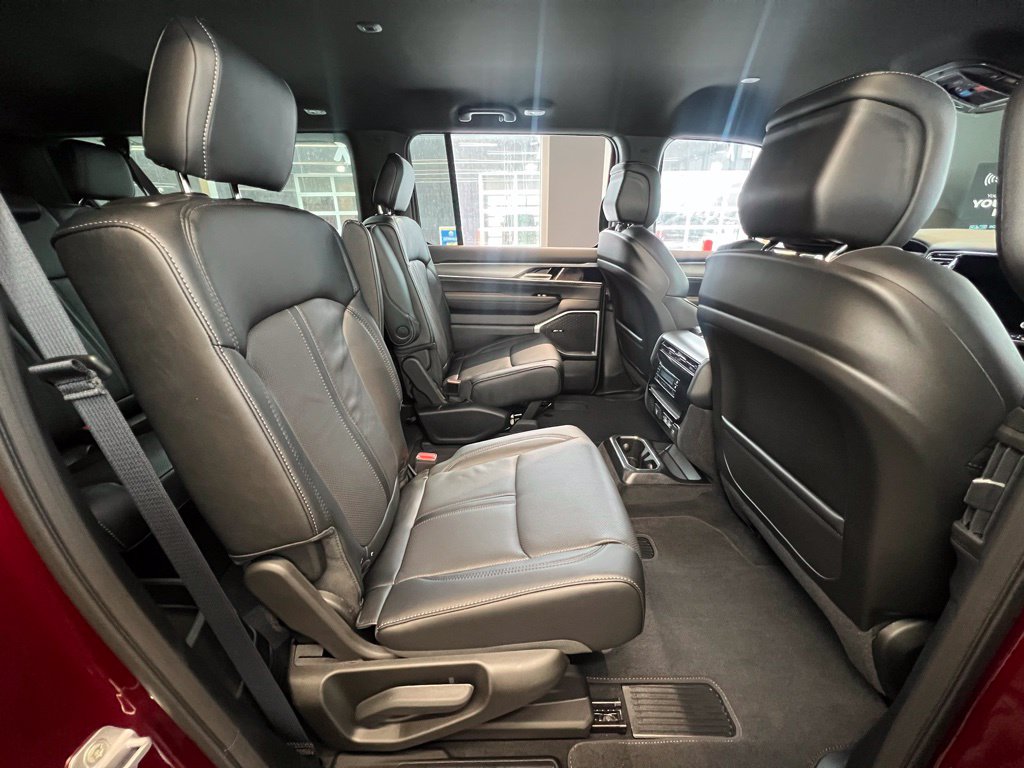 2026 Jeep Grand Wagoneer L Limited Altitude - Photo 10