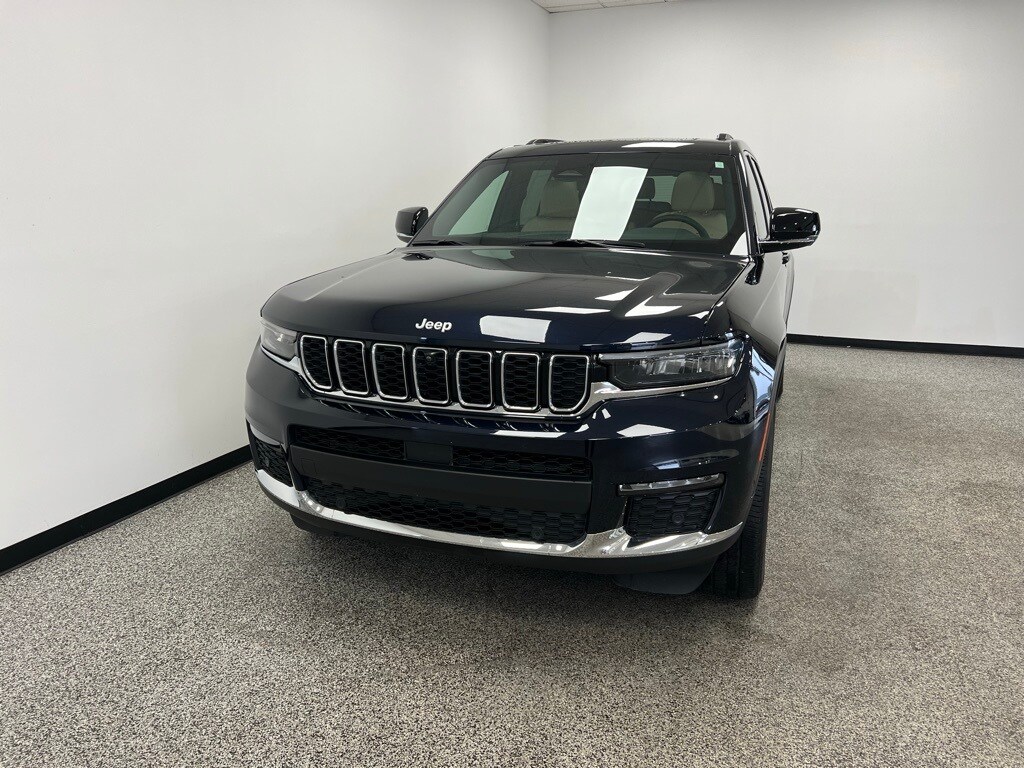 2024 Jeep Grand Cherokee Limited photo 2