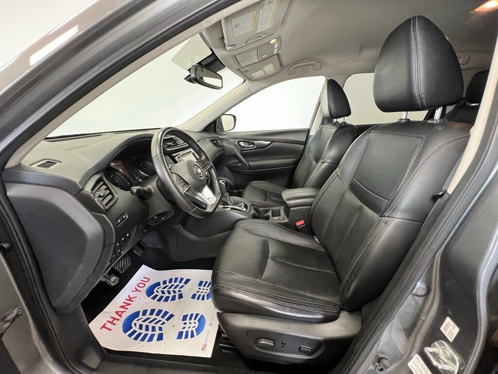 2018 Nissan Rogue SL photo 3
