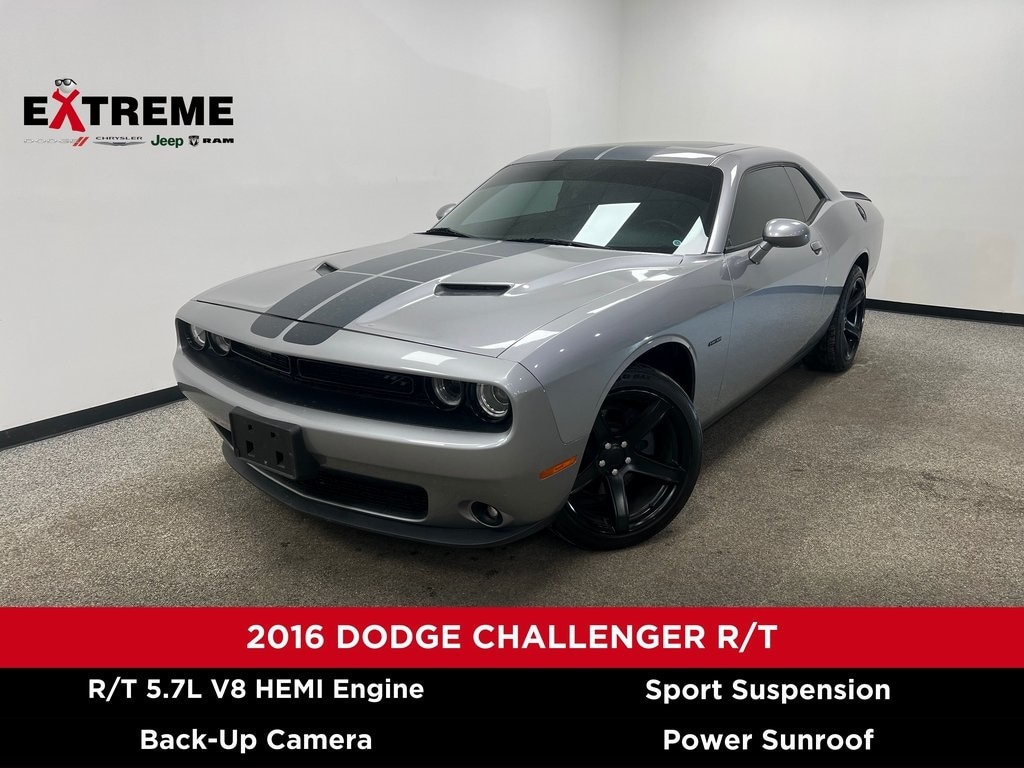 2016 Dodge Challenger R/T's photo