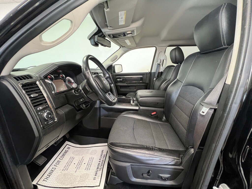 2015 Ram 1500 Sport photo 3
