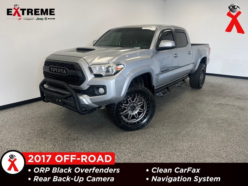 2017 Toyota Tacoma TRD Sport's photo
