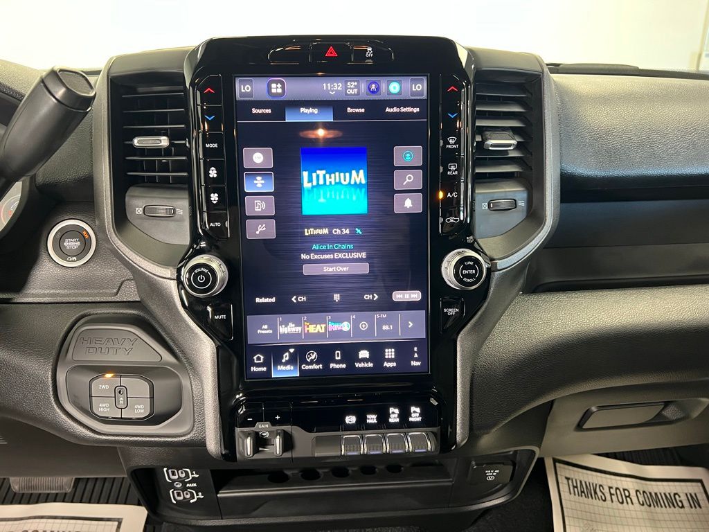 2025 RAM 2500 Tradesman - Photo 12