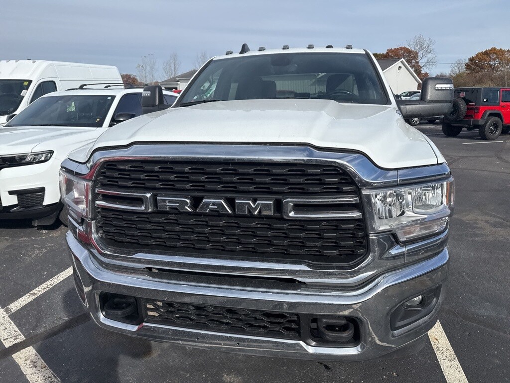 2023 Ram 3500 Big Horn photo 4