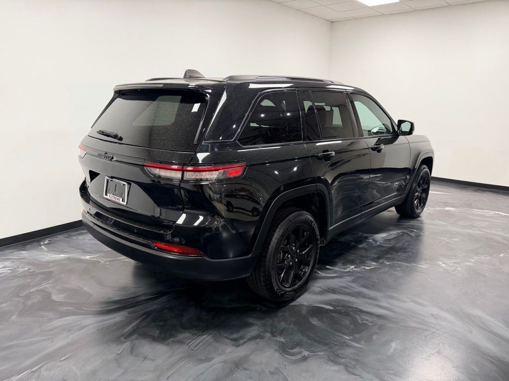 2024 Jeep Grand Cherokee Altitude - Photo 22