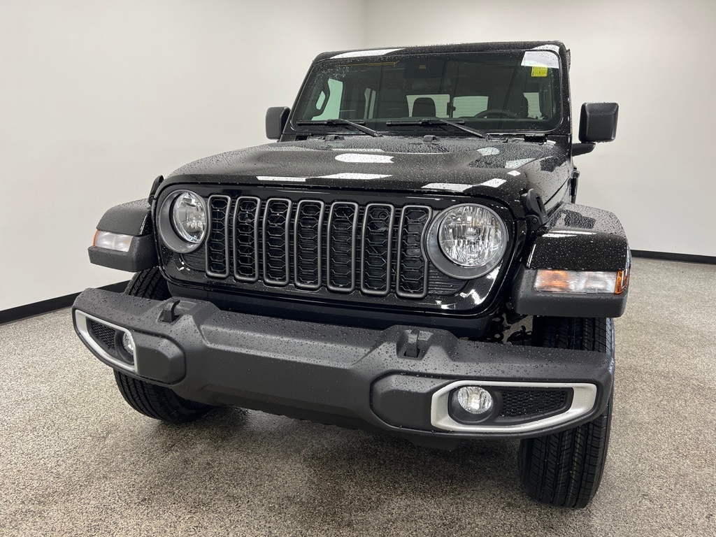 2025 Jeep Gladiator Sport S photo 3