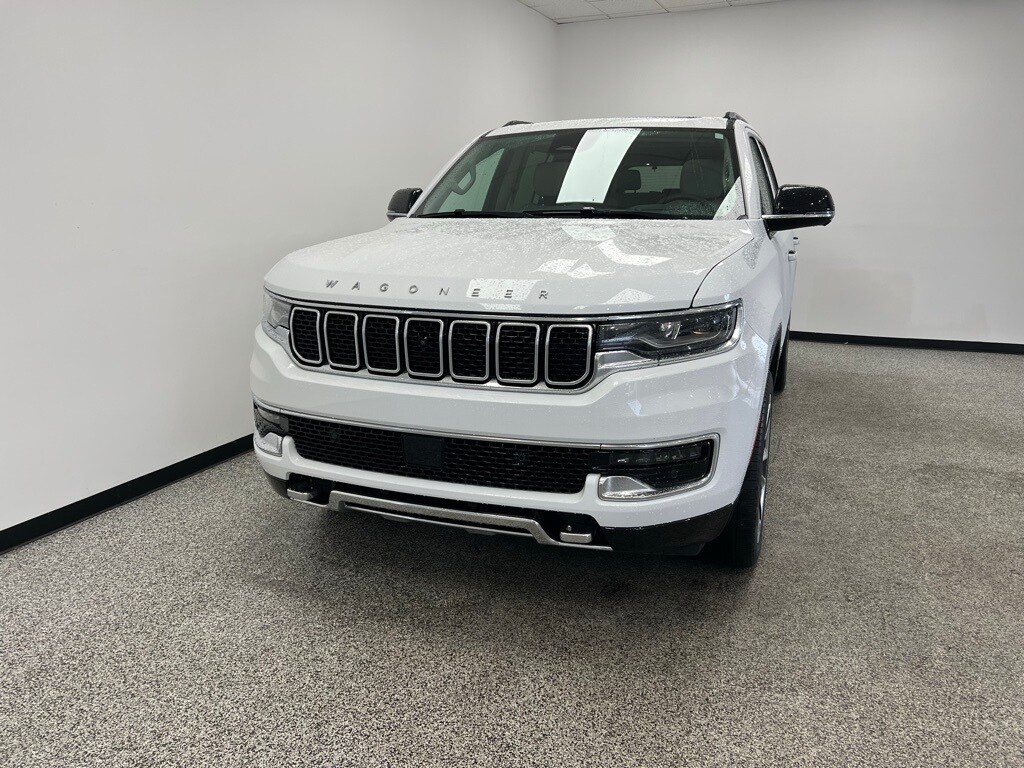 2024 Jeep Wagoneer Series III photo 2