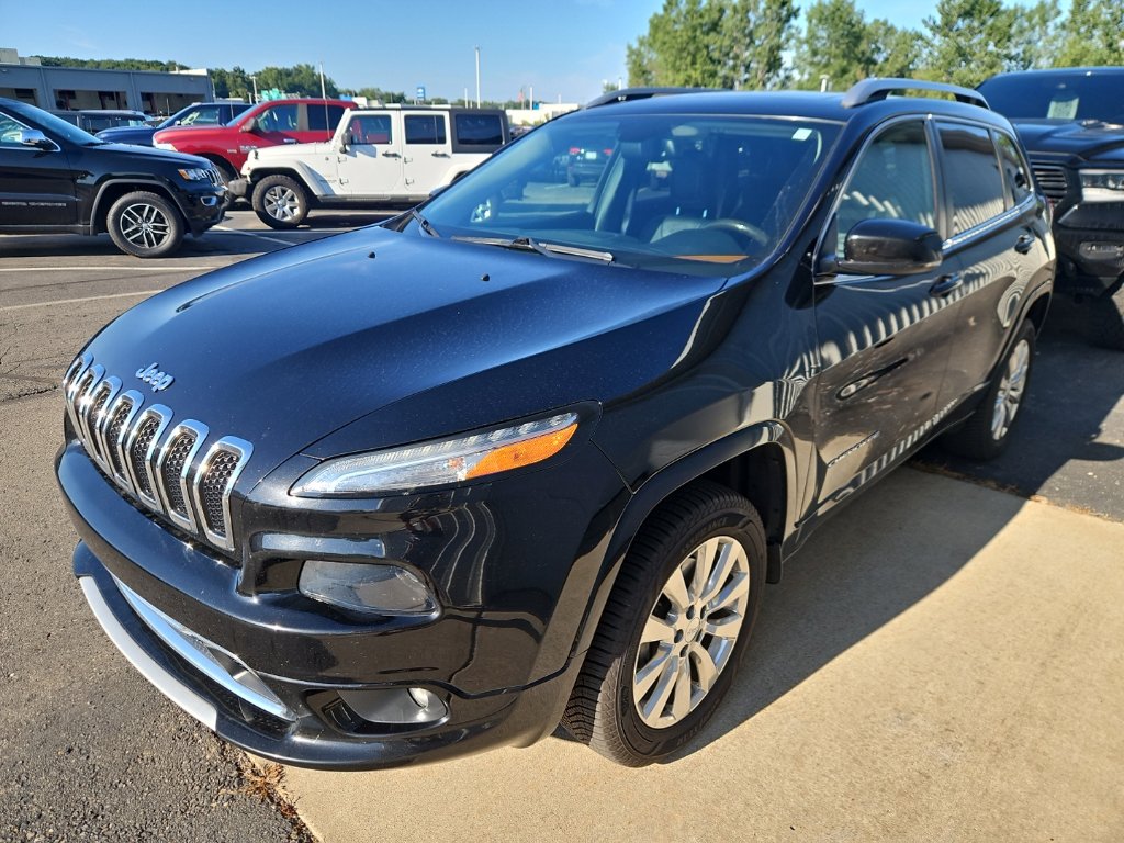 Used 2017 Jeep Cherokee Overland with VIN 1C4PJMJS9HW608322 for sale in Jackson, MI