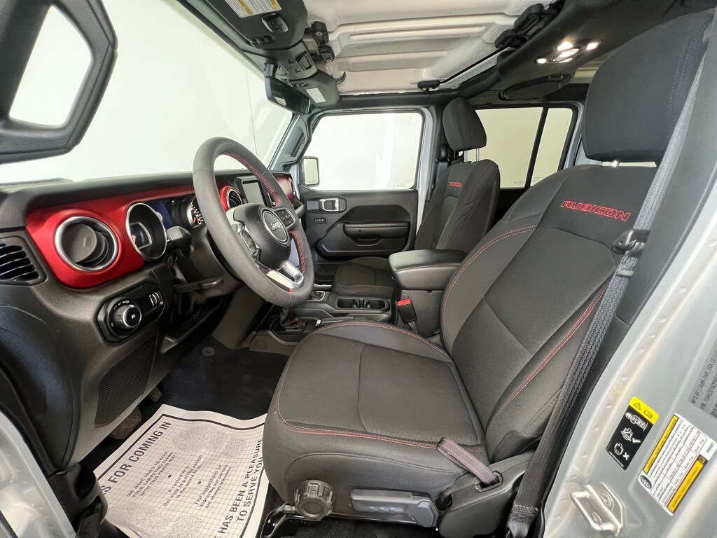 2023 Jeep Wrangler Rubicon photo 3