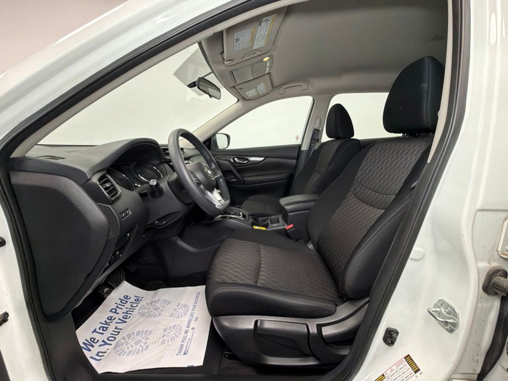 Used 2018 Nissan Rogue S with VIN 5N1AT2MV1JC728256 for sale in Jackson, MI