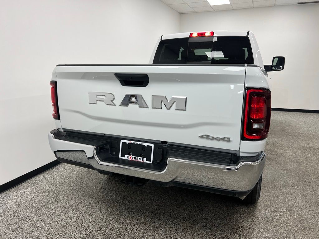 2025 RAM 2500 Tradesman - Photo 6
