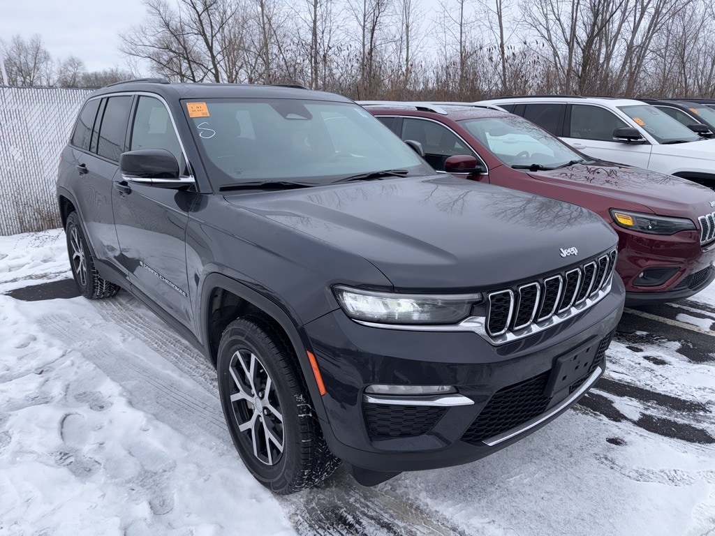 2024 Jeep Grand Cherokee Limited's photo