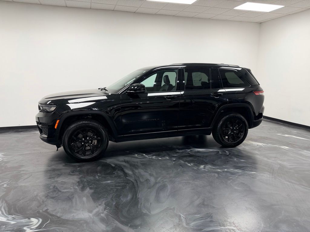 2024 Jeep Grand Cherokee Altitude - Photo 19
