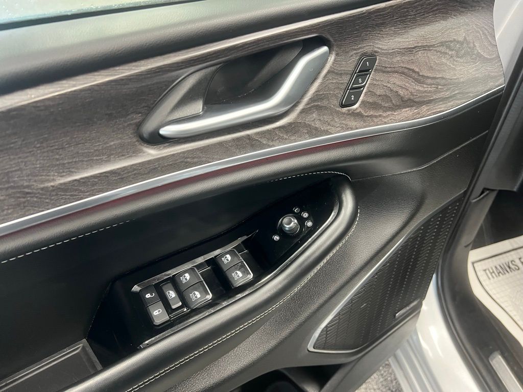 2024 Jeep Grand Cherokee Overland - Photo 16