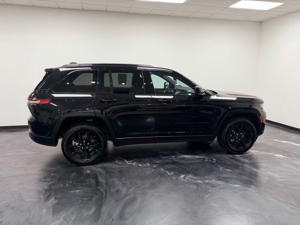 2024 Jeep Grand Cherokee Altitude - Photo 23