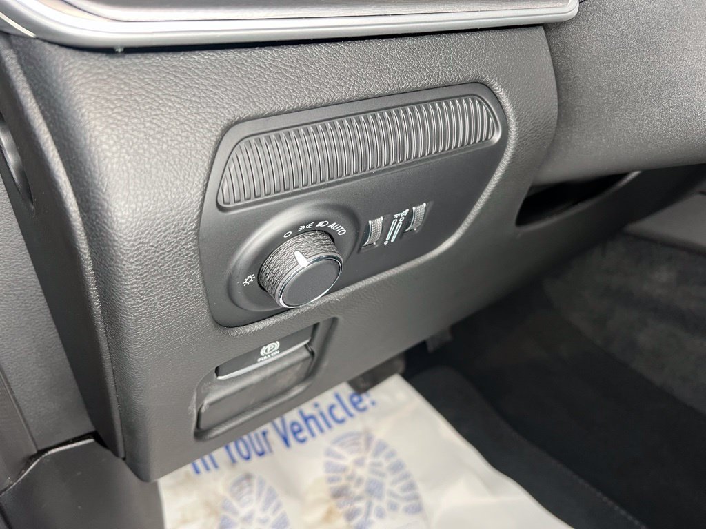 2026 Jeep Grand Wagoneer L Limited Altitude - Photo 17