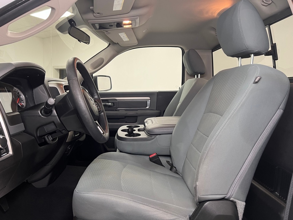 Used 2019 RAM Ram 1500 Classic SLT with VIN 3C6JR7ET2KG538050 for sale in Jackson, MI