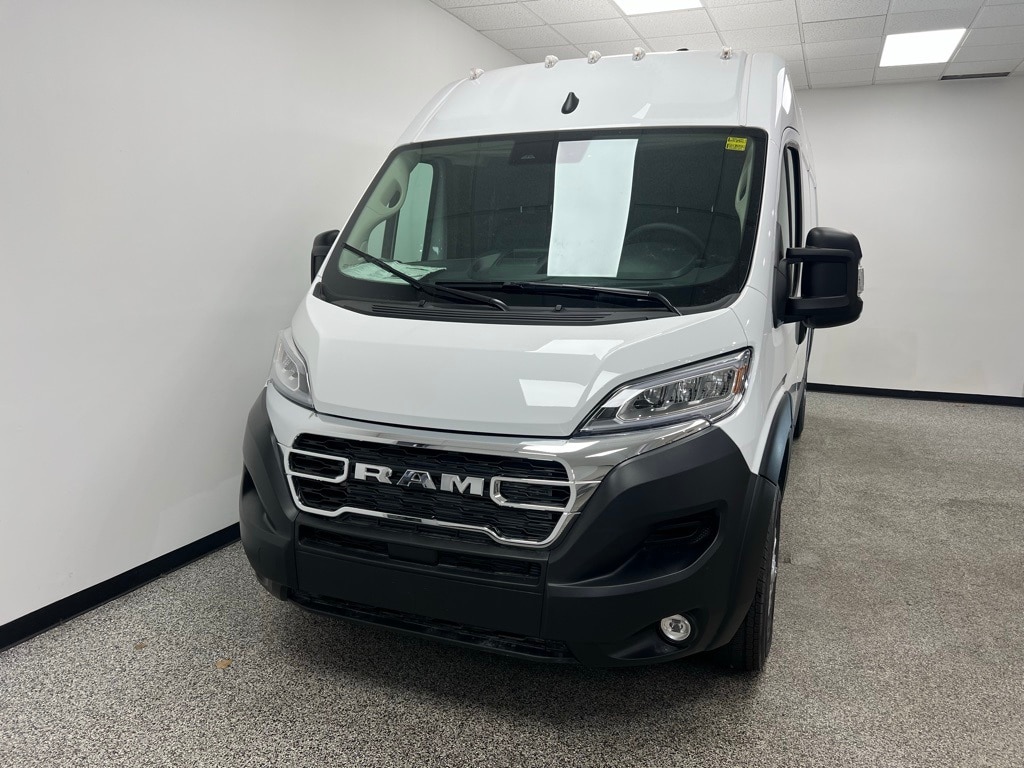 2026 Ram ProMaster 3500 Cargo Van photo 2