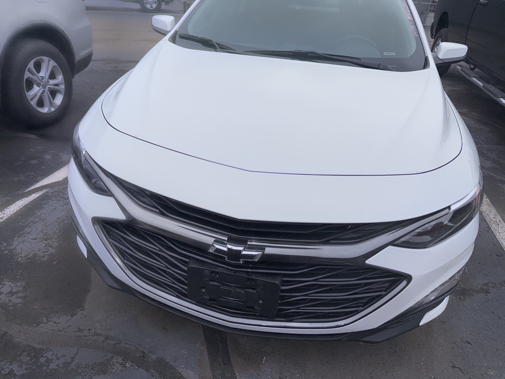 2024 Chevrolet Malibu 1LT photo 3