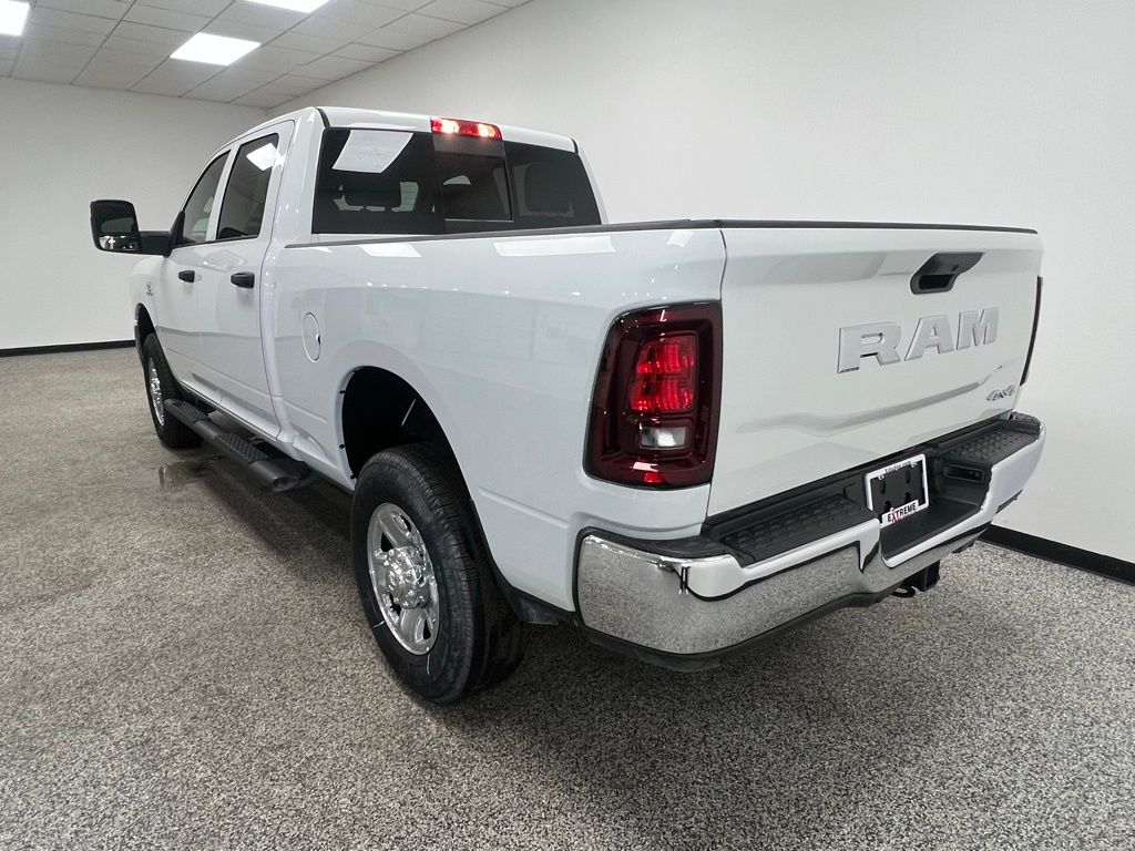 2025 RAM 2500 Tradesman - Photo 18