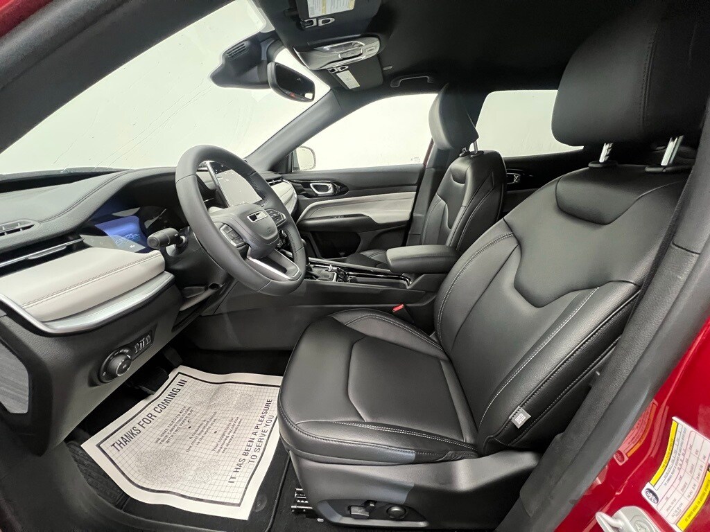 2026 Jeep Compass Limited Altitude photo 3