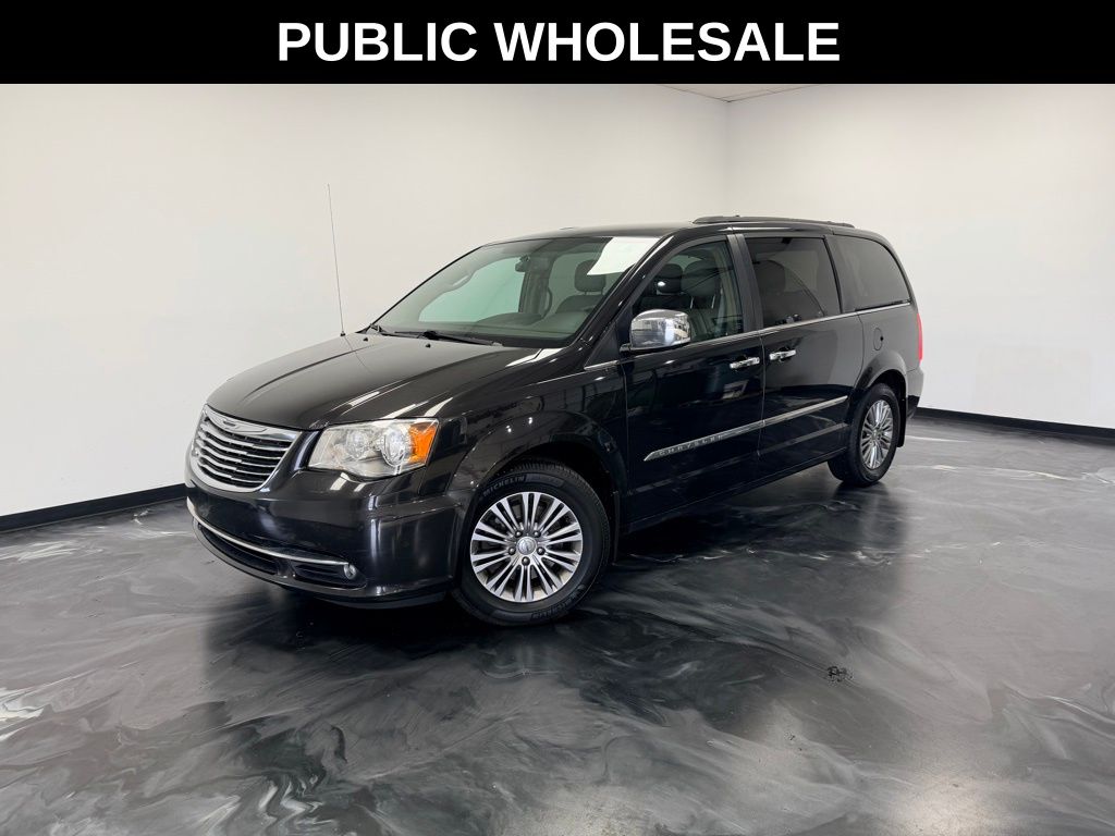 2014 Chrysler Town & Country Touring-L