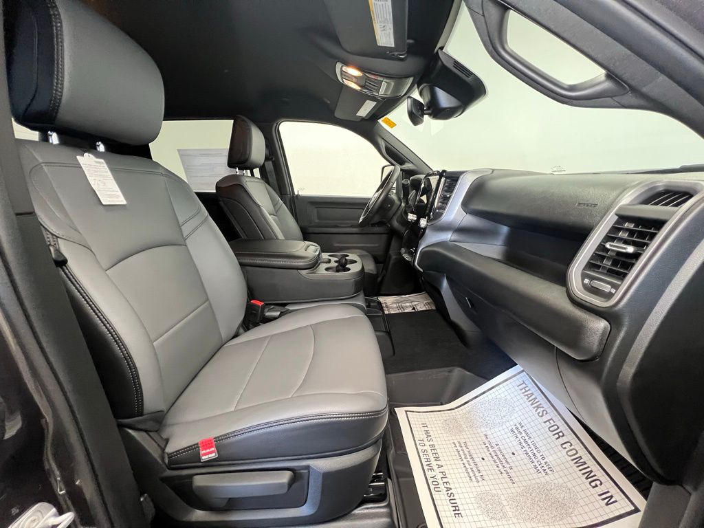 2025 RAM 2500 Tradesman - Photo 9