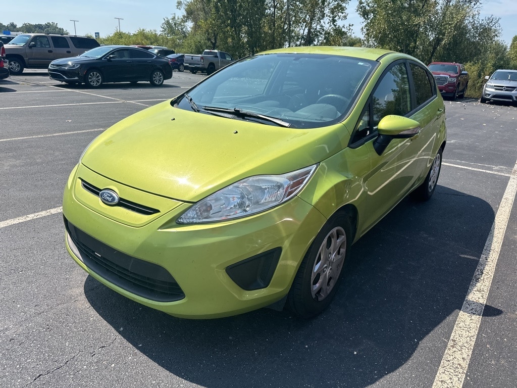 Used 2013 Ford Fiesta SE with VIN 3FADP4EJ4DM130944 for sale in Jackson, MI